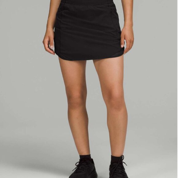 lululemon athletica Dresses & Skirts - ✨Host Pick✨NWT - Lululemon Hotty Hot High-Rise Skirt